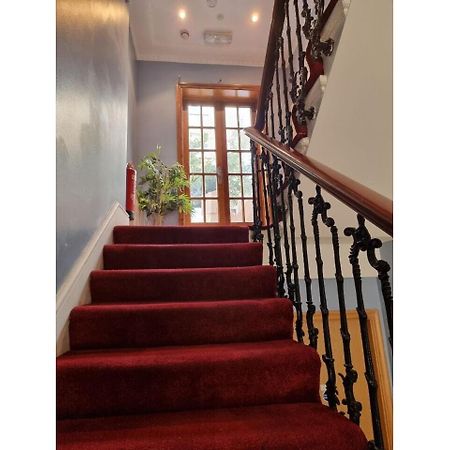 F101-First Floor Flat Fits 3 Near Hyde Park Appartement Londen Buitenkant foto