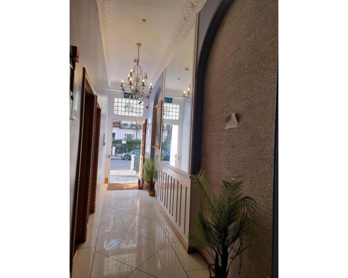 F101-First Floor Flat Fits 3 Near Hyde Park Appartement Londen Buitenkant foto