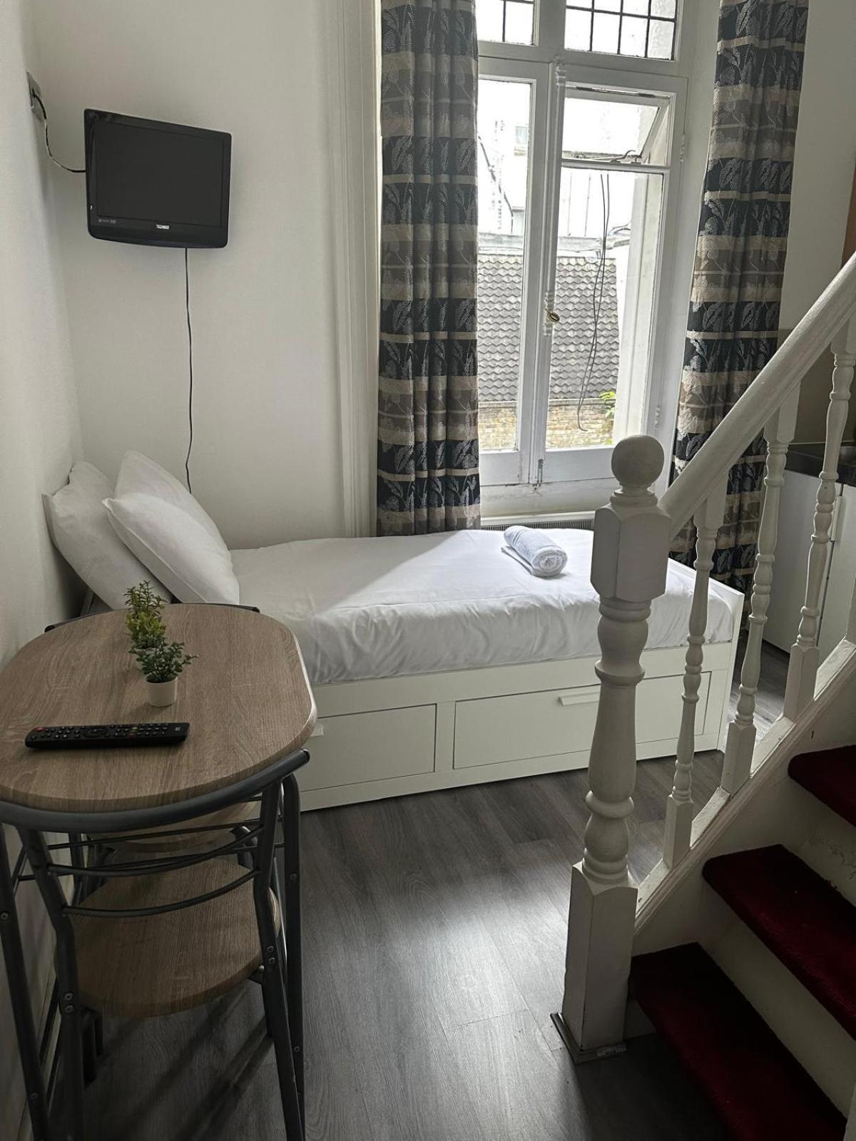 F101-First Floor Flat Fits 3 Near Hyde Park Appartement Londen Buitenkant foto